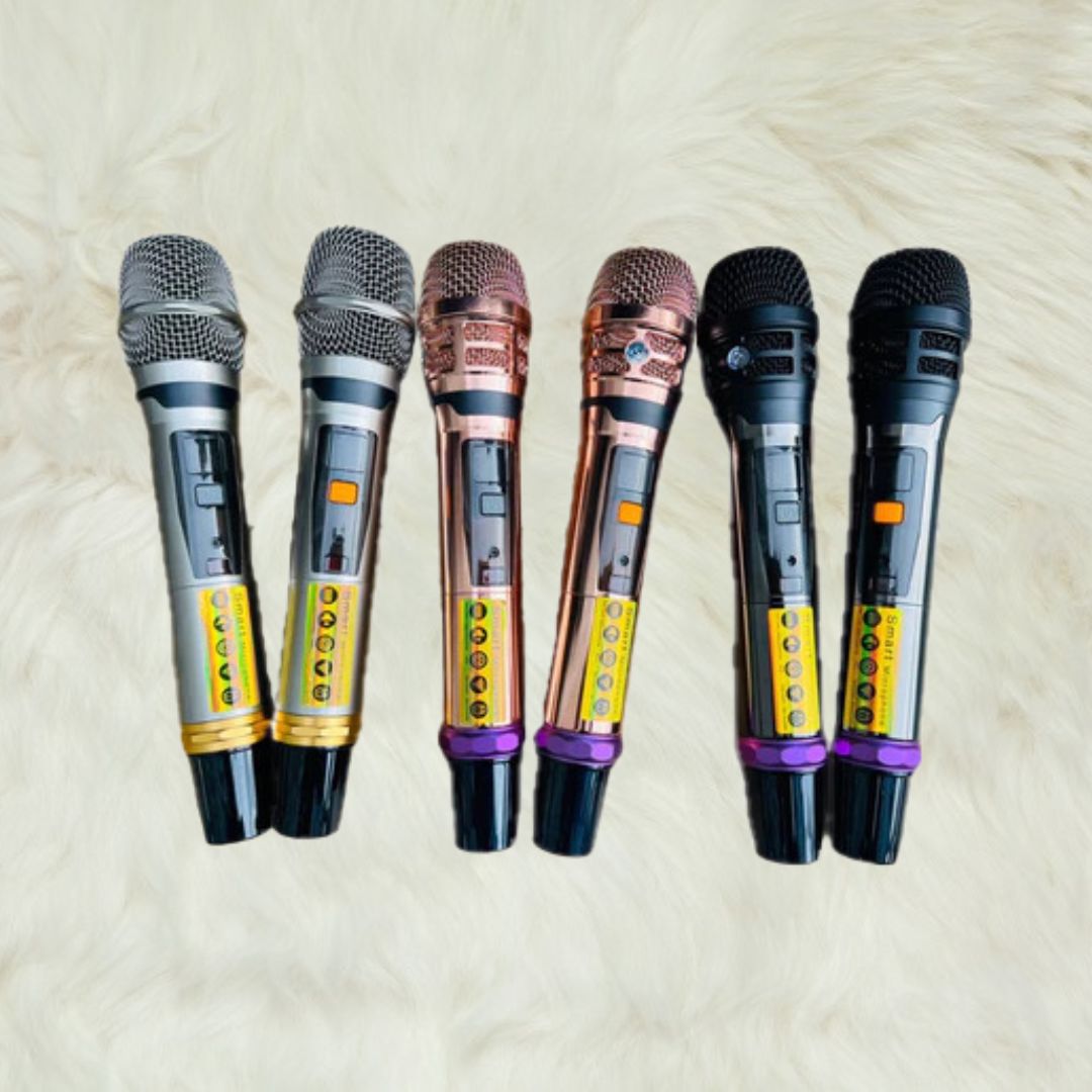 Micro UGX kim loại dùng sóng UHF, cài tần số linh hoạt, chỉnh âm lượng dễ. Củ mic chất lượng cao, hút âm, âm thanh tốt